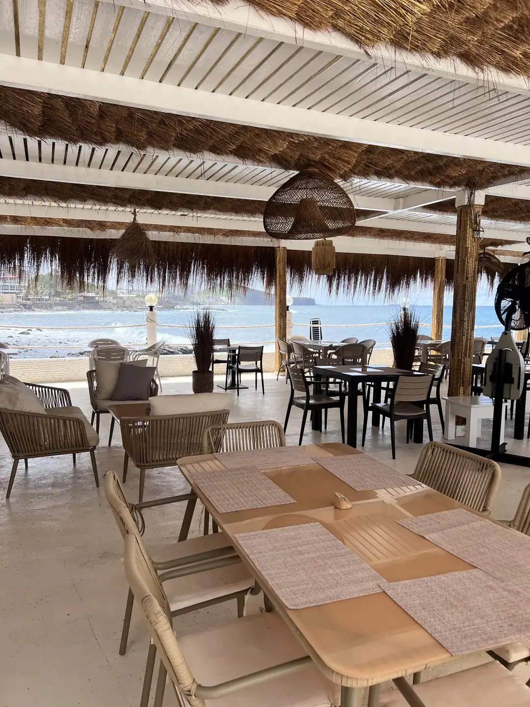 La terrasse en plein jour
