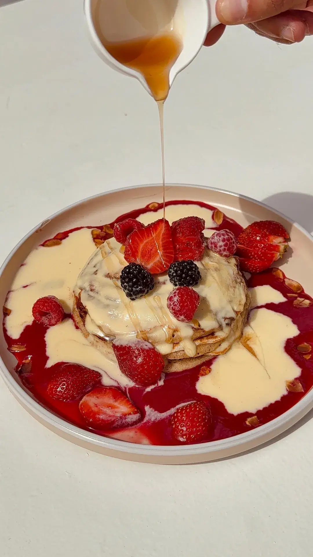 Pancakes aux fruits rouges